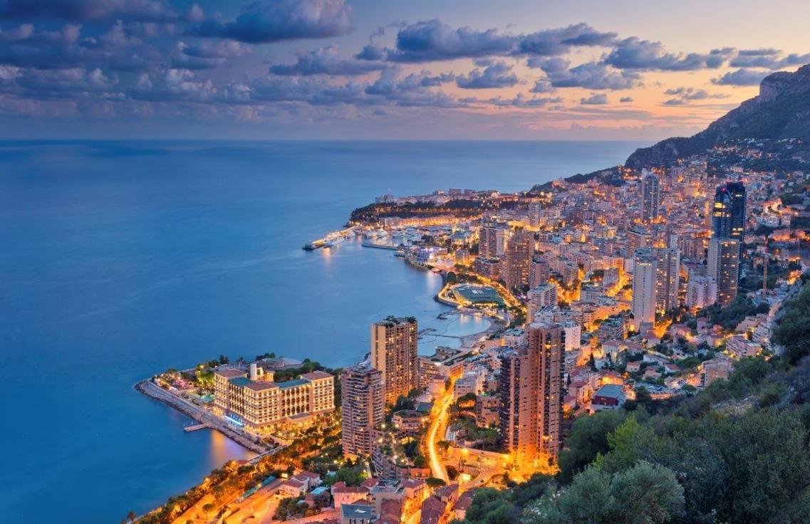 Monaco # Menton - 6 Persons - 2 Bedrooms - Full Renovated - Private Parking - Hypercenter - Clim - Beach And Sun Exterior photo