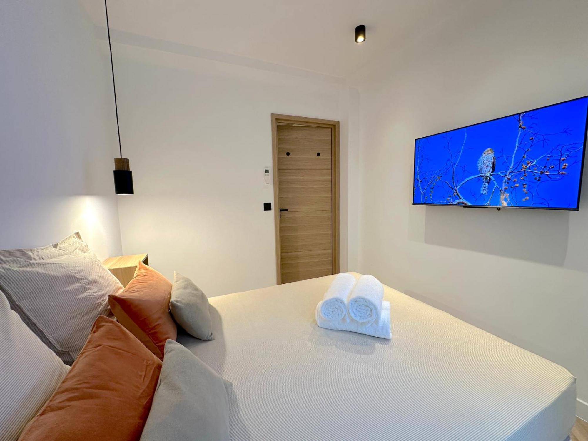 Monaco # Menton - 6 Persons - 2 Bedrooms - Full Renovated - Private Parking - Hypercenter - Clim - Beach And Sun Exterior photo